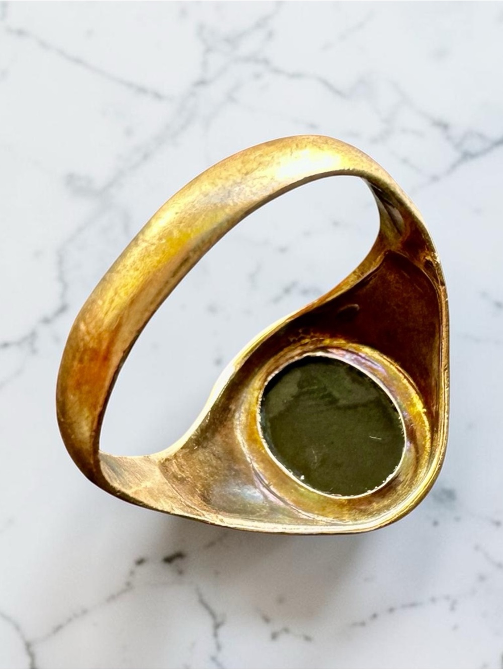 Vintage UK 9K Yellow Gold Black Onyx Signet Ring - Size 5 (2.1g - Picture 9 of 11